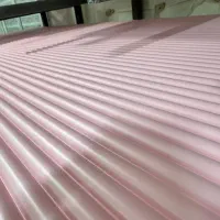 استخدام نیروی رنگ کاری چوب