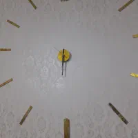 اجرای طرح کاغذ دیواری با رنگ