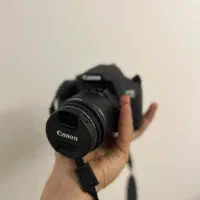 دوربین عکاسی canon 2000d