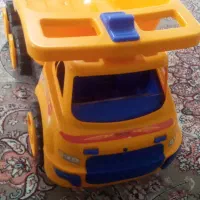 کامیون اسباب بازی
