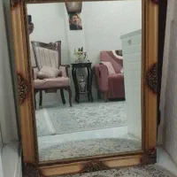 آینه با قاب چوب