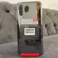 پرچمدار Xiaomi Mi9 2019 مشابه آک حافظه 64GB/6GB