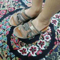 یک جفت نیم بوت پسرانه سایز 27ودمپایی سایز 29