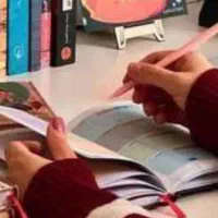 تدریس و حل تکالیف روزانه
