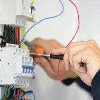 خدمات برقی24 ساعته،برقکاری و نصب اسپیلت