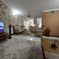 جمالزاده جنوبی/71متر /دلباز و نورگیر