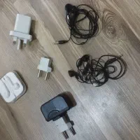 شارژر  و کله شارژر و هندزفری