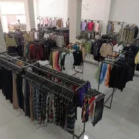 استخدام مدیر داخلی فروشگاه پوشاک