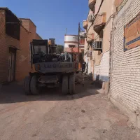 زمین ۱۷۰مترمرکزشوشترفلکه۱۷شهریور مالک هستم