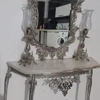 آینه و شمعدان برنزی