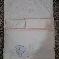 تشک و بالش و پتو مسافرتی نوزادی