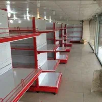 قفسه وسط فروشگاهی