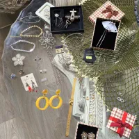 زیورآلات و بدلیجات خارجی نو و در حد نو