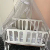 تخت گهواره ای کودک