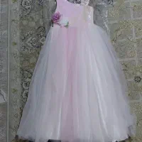 دو لباس عروس کودکانه مناسب برای ۵ سال و۱۰ سال فروش