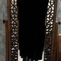 میز و آیینه