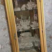 فروش تعدادی از لوازم خانه به علت جابه جایی