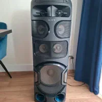 شیک سونی مدل V82