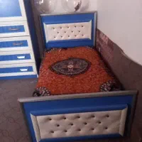 تخت خواب وکمد بچه