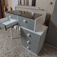 میز کاشت ناخن در مدل های مختلف