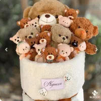 بوکت های ولنتاینی و گل های طبیعی و روبانی