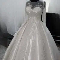 لباس عروس کاملا نو و تن نخورده بعلت جمع آوری مزون|لباس|آستانه اشرفیه, |دیوار