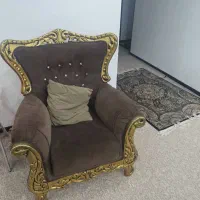 مبل نیمه سلطنتی