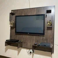 میز تلویزیون دیواری
