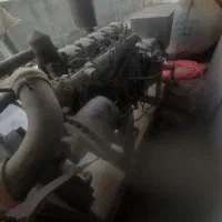 ژنراتور. موتور برق.شش سیلندر