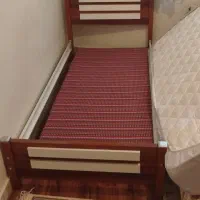 تخت خواب چوبی یکنفره همراه تشک با زیره کاملا محکم|تخت و سرویس خواب|فشم, |دیوار