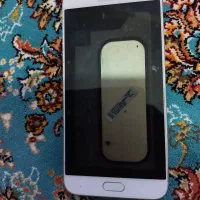گوشی سامسونگ a8 وضعیت سفید