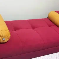 کاناپه ۳نفری زرشکی خوشرنگ طول ۱۶۰و عرض ۷۰ با کوسن