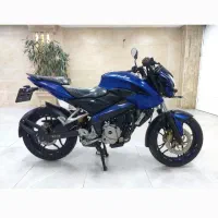 موتور ان اس 200 در حد نو