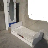 تخت وکمد کودک