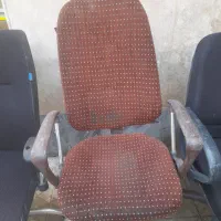 دو عدد صندلی