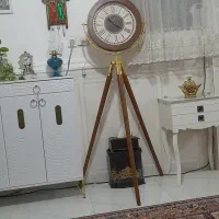 ساعت ایستاده