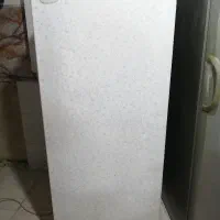 یخچال و فریزر در حد نو