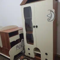 تخت و کمد