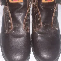یک جفتش کفش .چرم اصلی.سایز 44