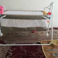 گهواره|کالسکه و لوازم جانبی|فولادشهر, A2|دیوار