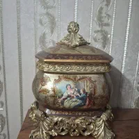 شکلات‌خوری