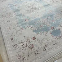 یک جفت فرش ۹متری ترک و تلویزیون کوچک