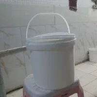 سطل بزرگ وکوچک
