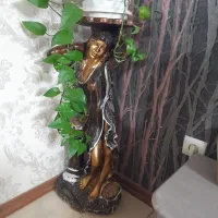 مجسمه زن گچی|مجسمه، تندیس، ماکت|یزد, |دیوار