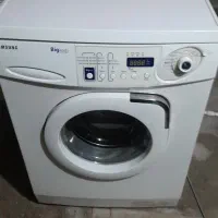 یک دستگاه لباسشویی سامسونگ ۷ گیلوی