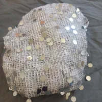 کراس کوردی اویزان|لباس|مریوان, |دیوار