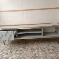 میز تلوزیون سالم و تمیز