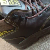 نیم بوت|کیف، کفش، کمربند|شوشتر, |دیوار