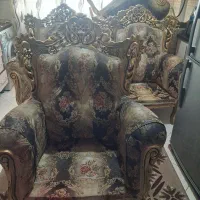 مبل سلطنتی ۱۰ تومن