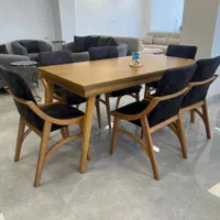 میز غذاخوری بدون واسطه